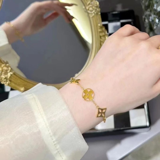 LV Bracelet Gold