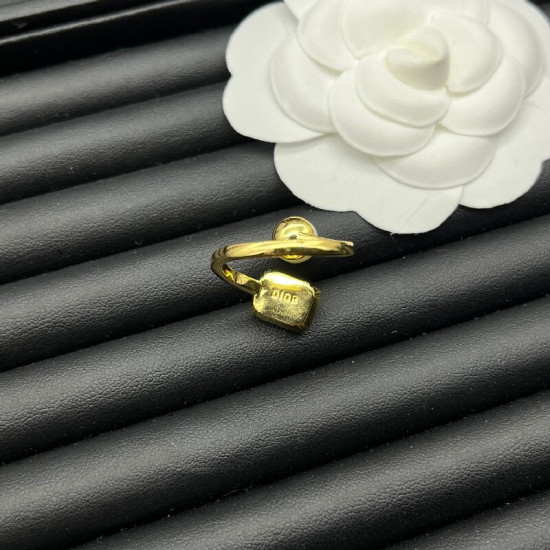 Dior Luxury Diomand Pearl  Ring